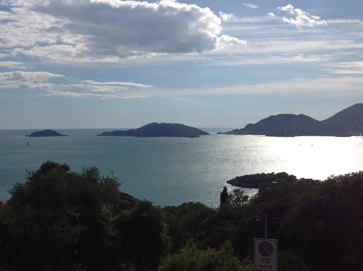 Casa Cargia' Holidays San Terenzo Appartamento