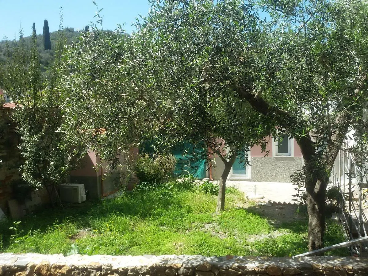 Casa Cargia' Holidays San Terenzo 0*,